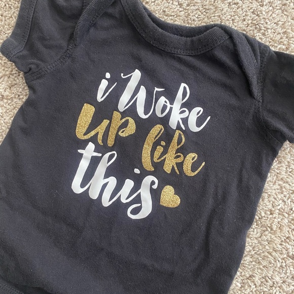 Baby girl I woke up like this bodysuit onesie size 6 months - Picture 2 of 4